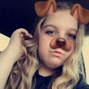 Meet your Posher, Leslie